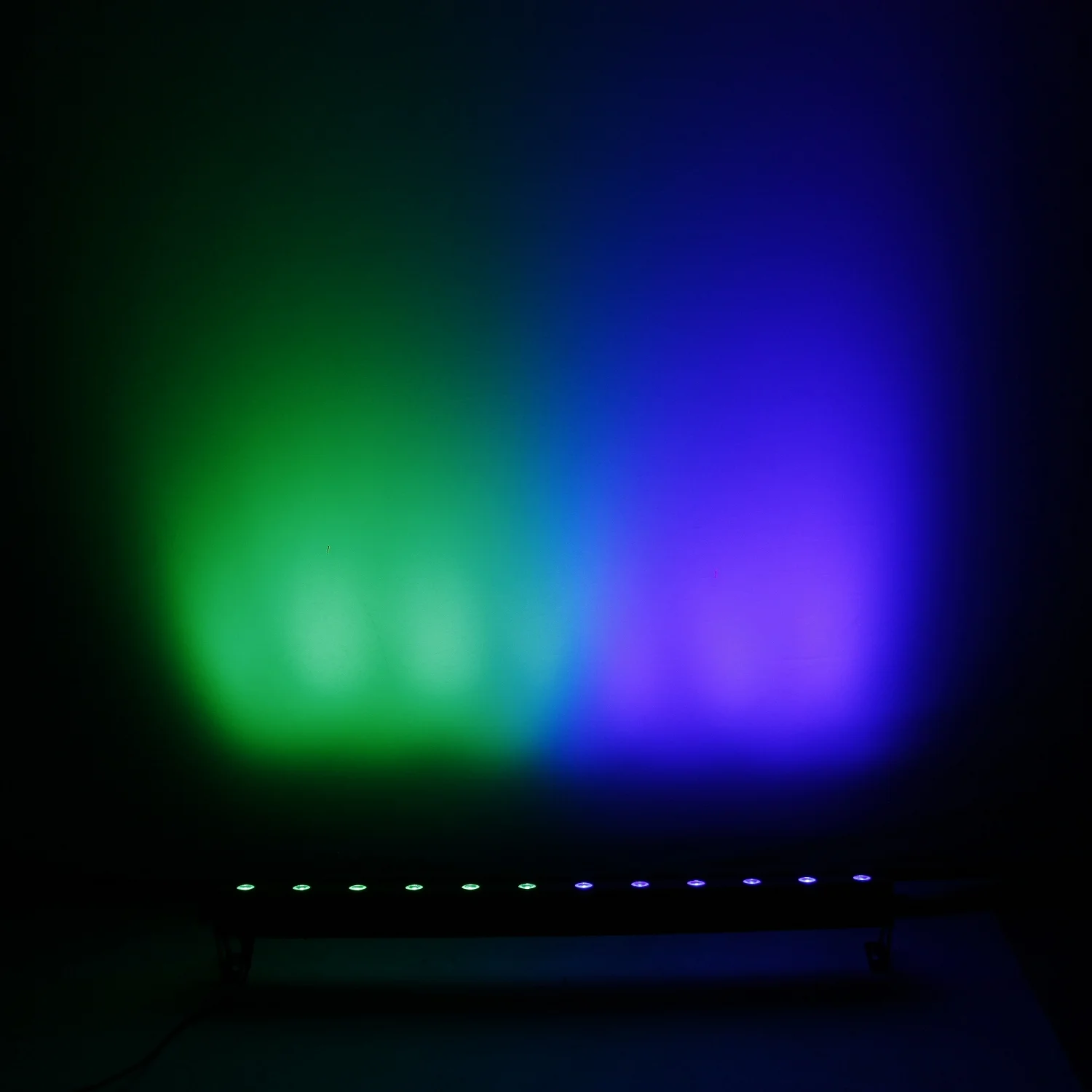Ayra LED Tri-Bar 12 RGB pixelbar 3
